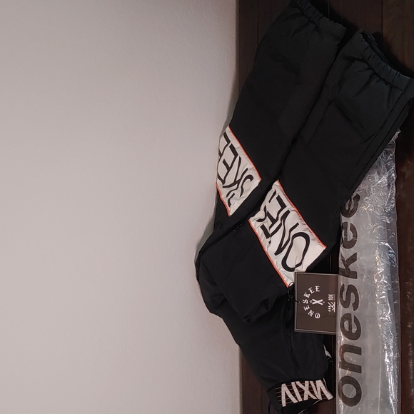 Waterproof Ski Pants-Oneskee brand-Mens size M2: 32-34'...outstanding brand! NWT - Picture 2 of 16